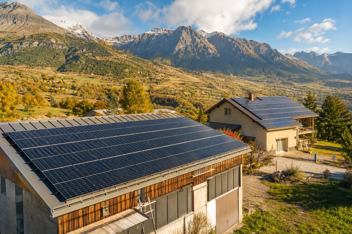 Panneau solaire Saint-Martin-de-Queyrières : installation photovoltaïque